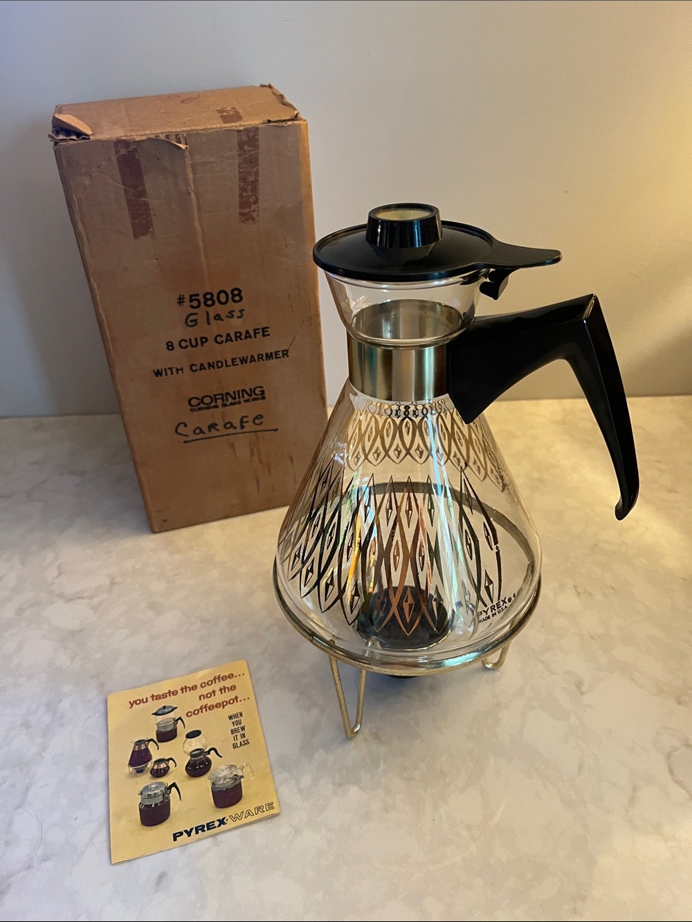 Pyrex Vintage 8 Cup Coffee Carafe w/ Warming Stand New old stock